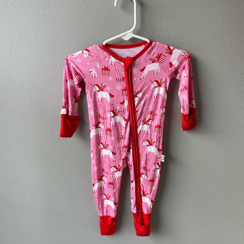 Dream Big Little Co. aka Dreamyzzz Bamboo Unicorn Christmas Dream Zippy Sleeper